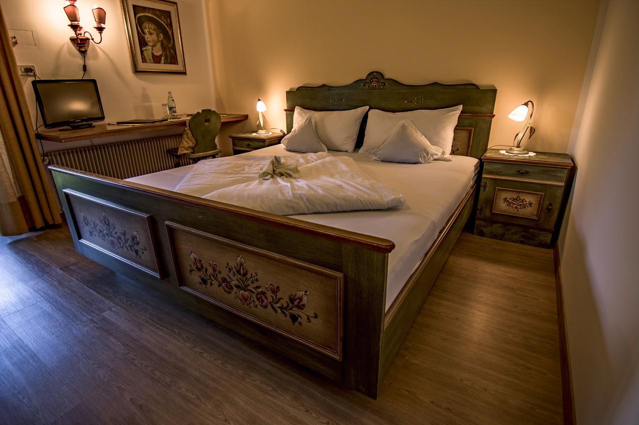 Hotel Gasthof Wastl Appiano Sulla Strada Del Vino Bagian luar foto